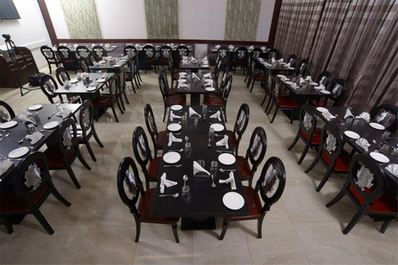 Regenta Resort Bhuj By Royal Orchid Hotels Limited Esterno foto
