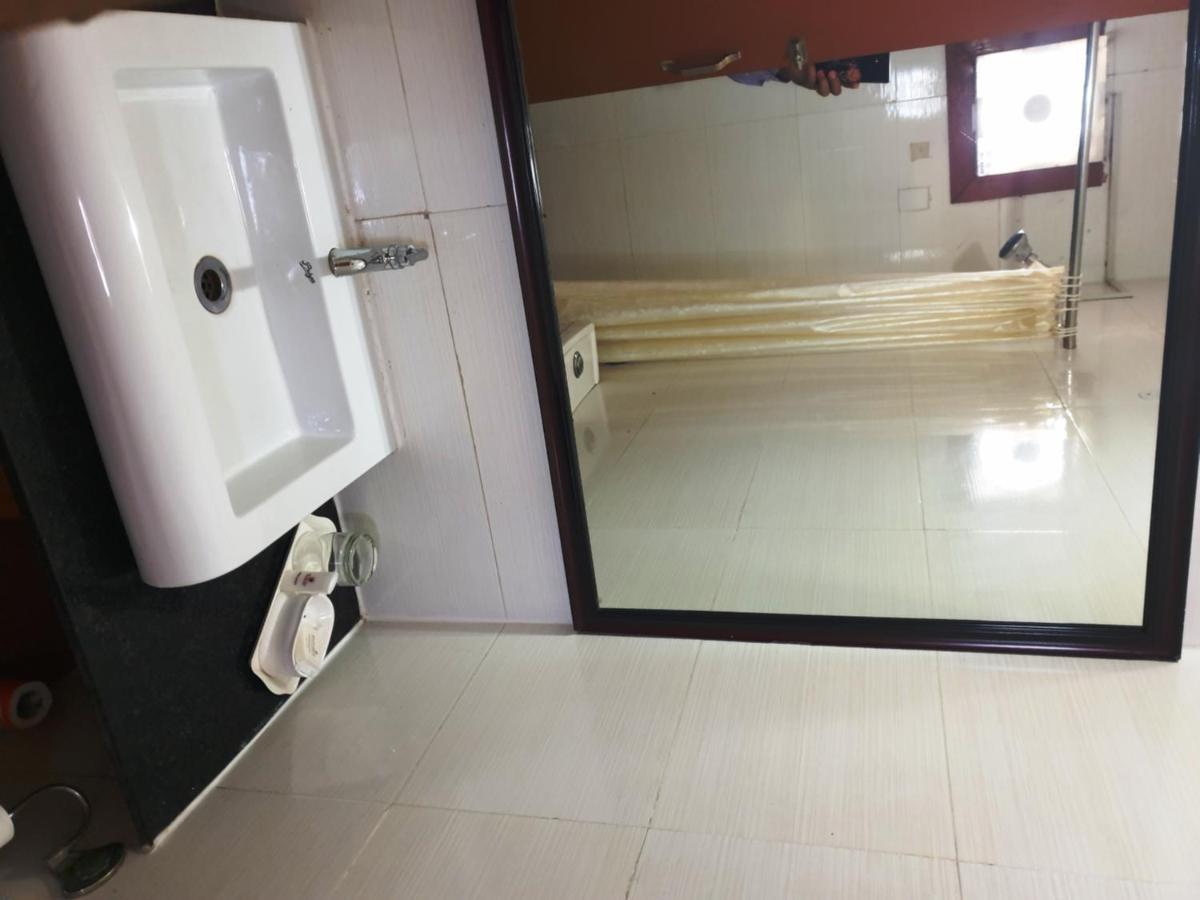 Regenta Resort Bhuj By Royal Orchid Hotels Limited Esterno foto