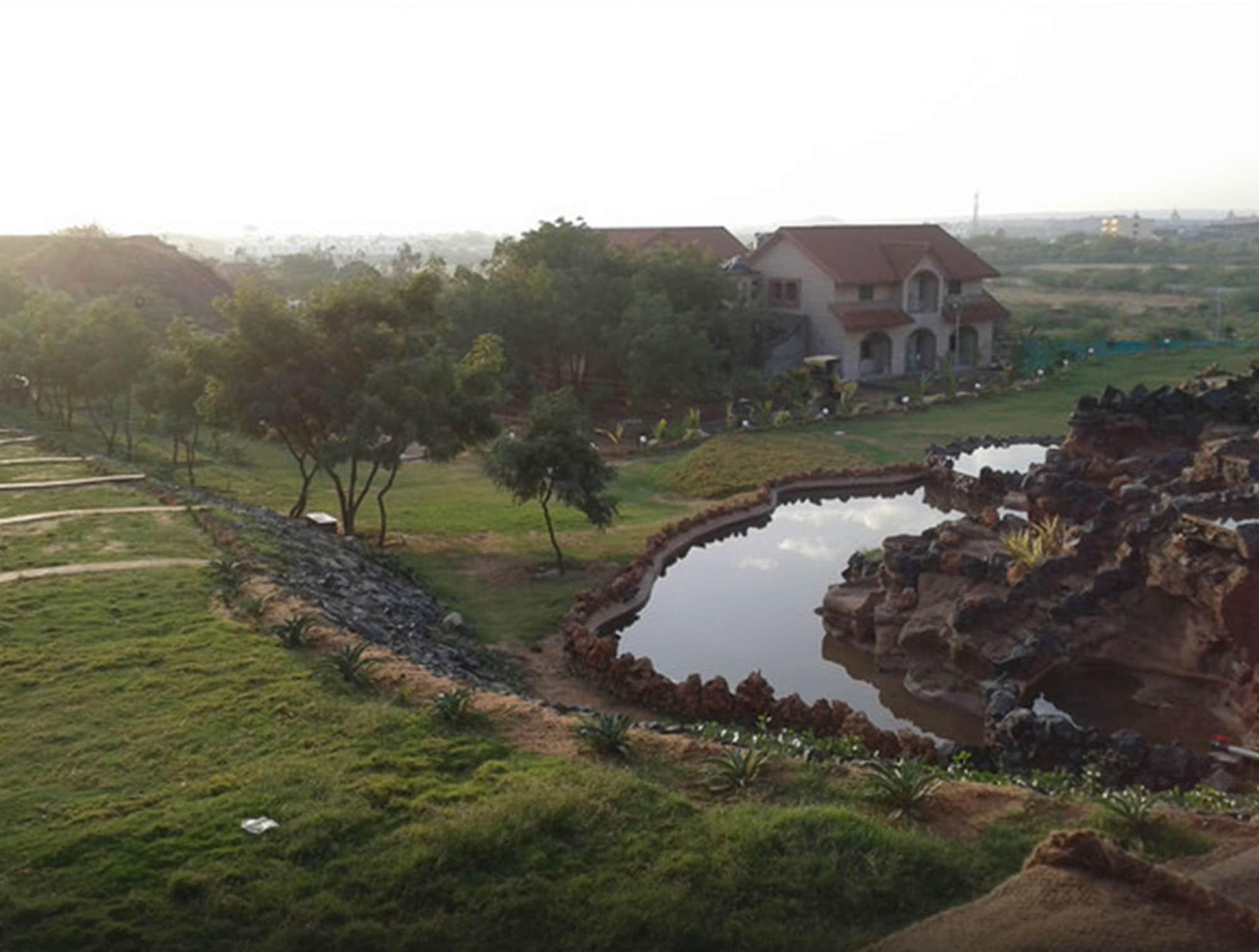 Regenta Resort Bhuj By Royal Orchid Hotels Limited Esterno foto