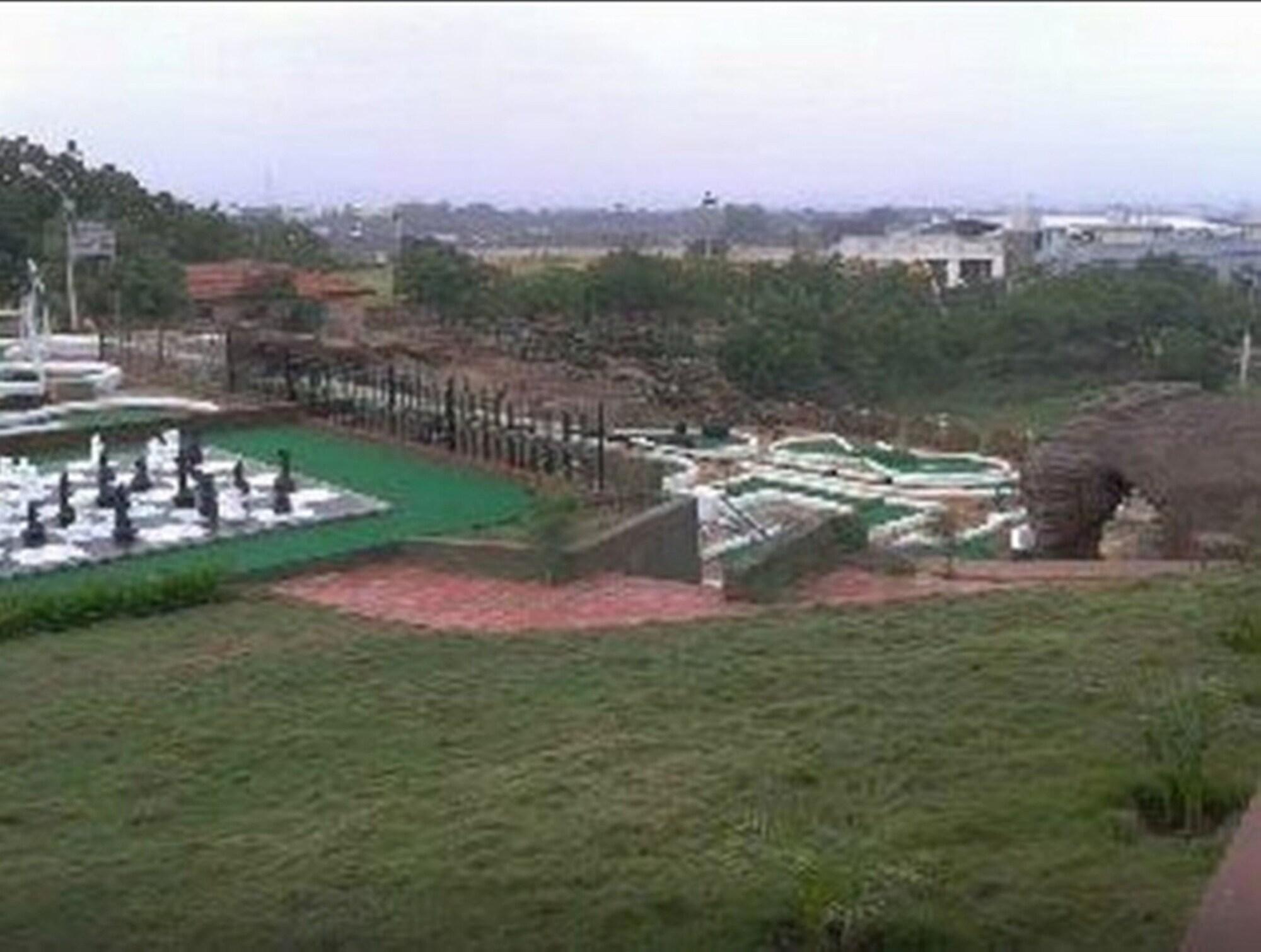 Regenta Resort Bhuj By Royal Orchid Hotels Limited Esterno foto