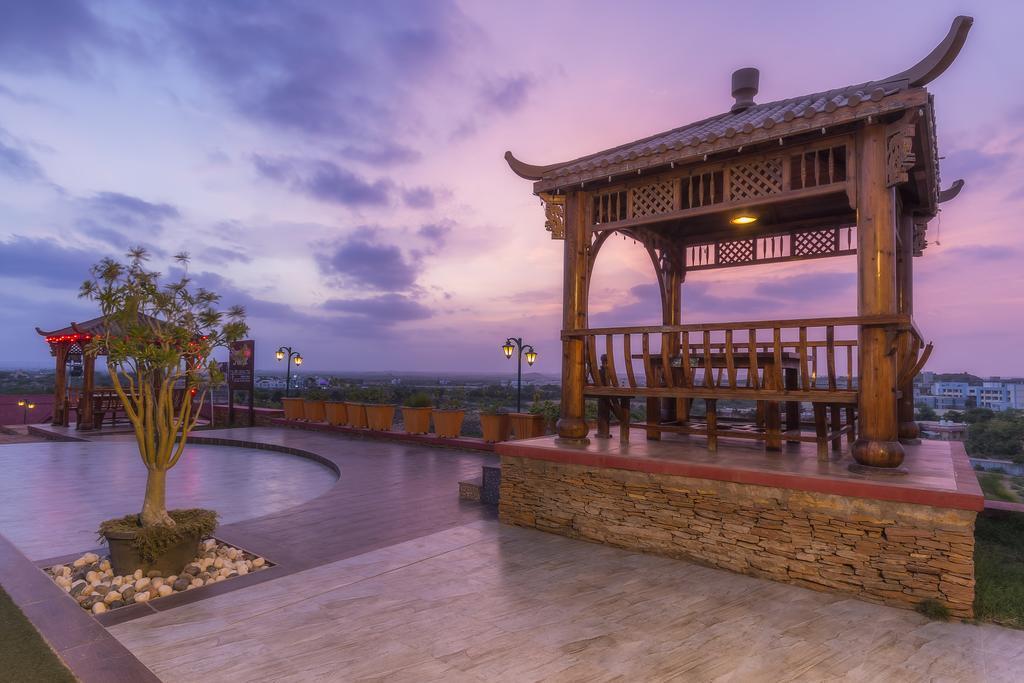 Regenta Resort Bhuj By Royal Orchid Hotels Limited Esterno foto